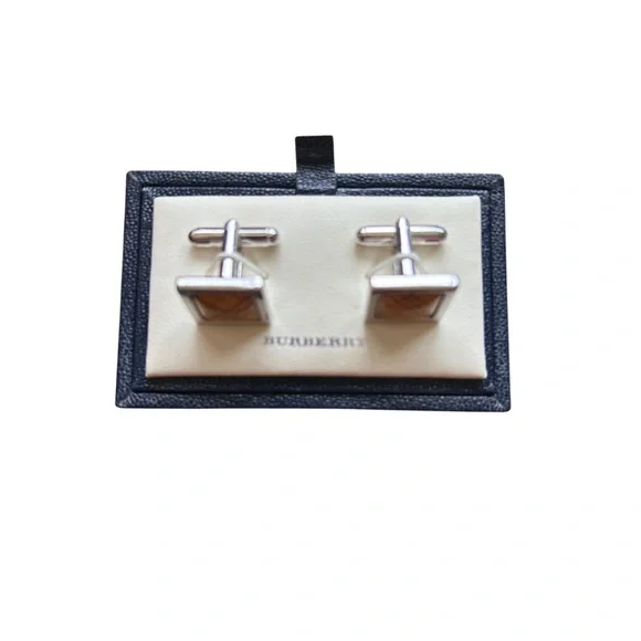 Authentic -RARE Burberry Nova Check cufflinks. In box - Picture 2 of 3